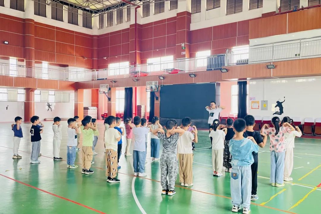 【小幼衔接】你好,小学——洪庙小学小幼衔接之“走进小学”活动 第22张 【小幼衔接】你好,小学——洪庙小学小幼衔接之“走进小学”活动 第22张