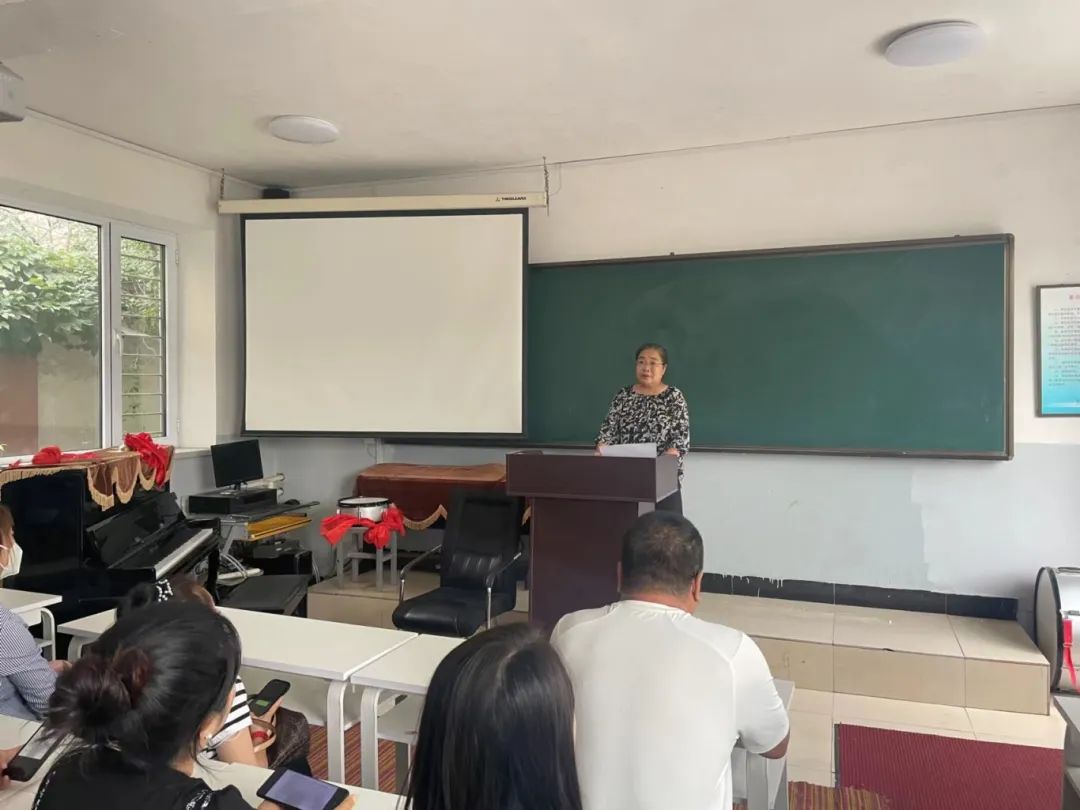 用爱护航 决胜中考——营口市第二十九中学召开九年级中考考前家长会 第14张 用爱护航 决胜中考——营口市第二十九中学召开九年级中考考前家长会 第14张