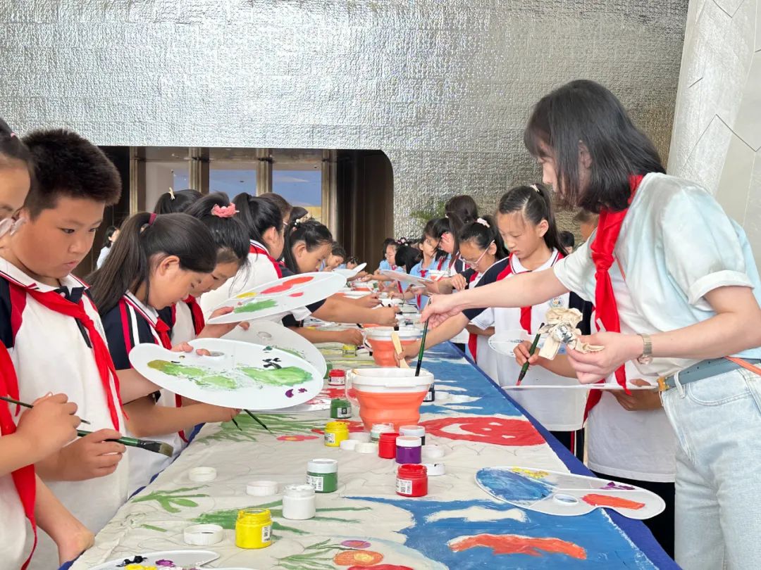 【全环境立德树人】上合示范区实验小学参加青岛市2024年“六五”环境日主题宣传活动 第9张 【全环境立德树人】上合示范区实验小学参加青岛市2024年“六五”环境日主题宣传活动 第9张