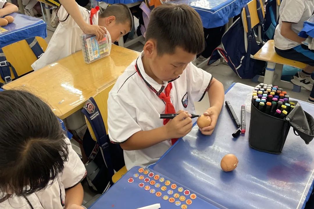粽叶飘香迎端午 传统文化润童心--湾里小学端午节实践活动 第19张 粽叶飘香迎端午 传统文化润童心--湾里小学端午节实践活动 第19张