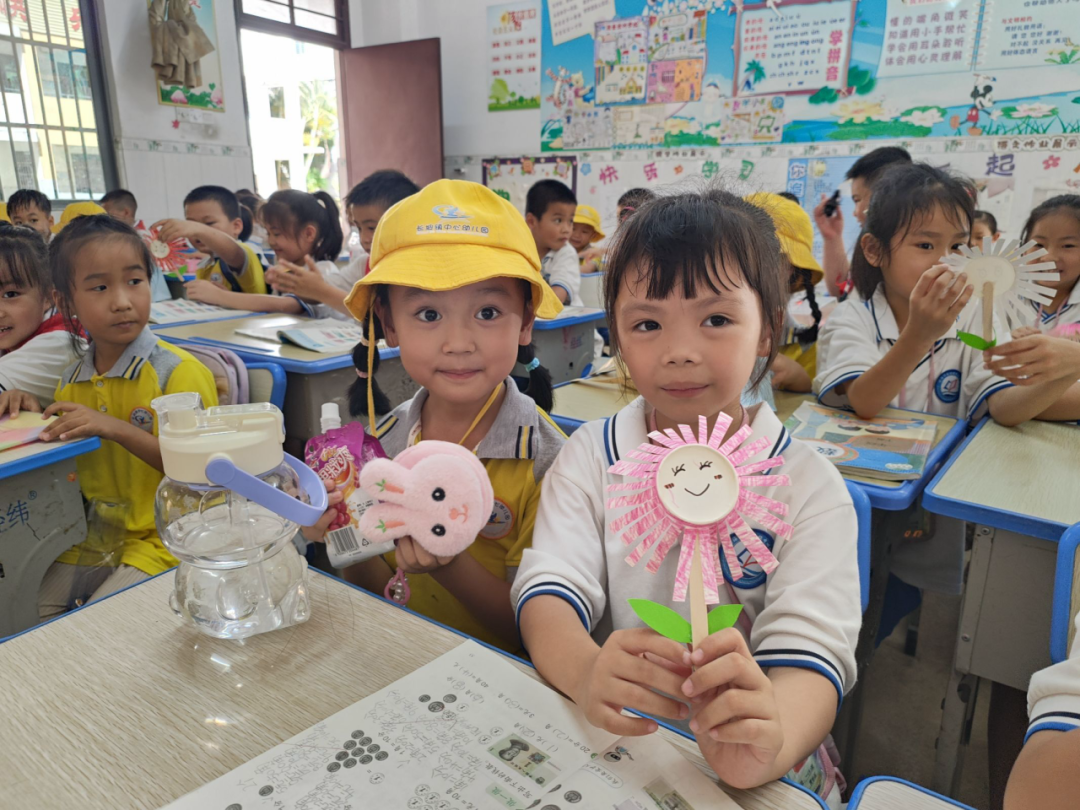 一场与小学的亲密对话——琼海市长坡镇中心幼儿园幼小衔接活动之参观小学 第50张 一场与小学的亲密对话——琼海市长坡镇中心幼儿园幼小衔接活动之参观小学 第50张