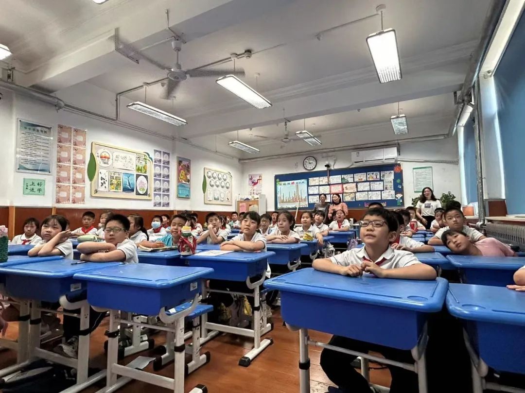 用心守护光明——燕柳小学三(6)中队全国爱眼日开展爱眼护眼科普讲座 第14张 用心守护光明——燕柳小学三(6)中队全国爱眼日开展爱眼护眼科普讲座 第14张