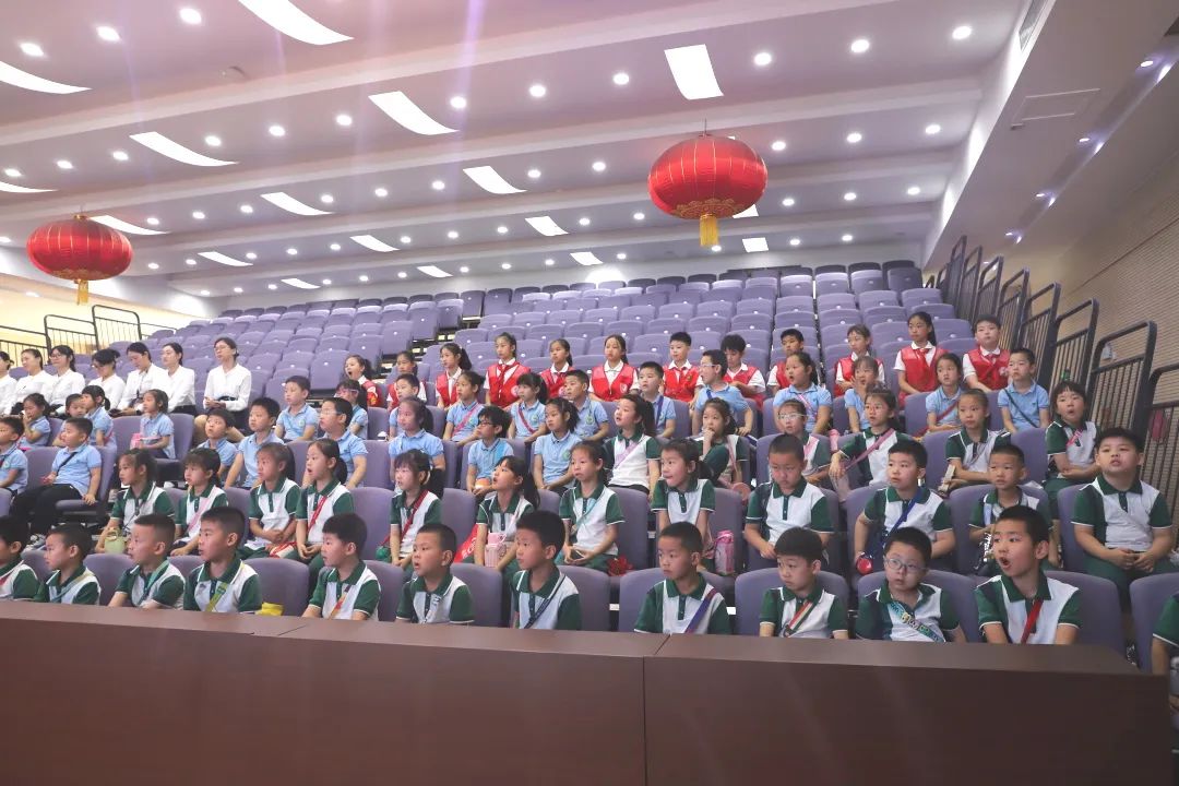 【幼小衔接】小学长啥样?我想去看看——济南市经五路幼儿园幼小衔接系列活动之走进小学 第46张 【幼小衔接】小学长啥样?我想去看看——济南市经五路幼儿园幼小衔接系列活动之走进小学 第46张