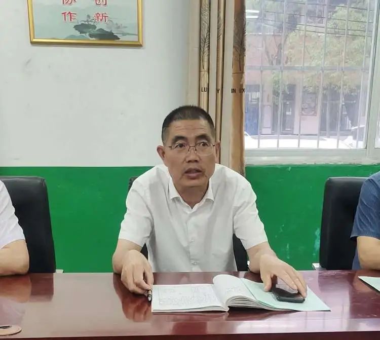 勤思精析知得失 精诚合力战中考——邓州市刘集一初中召开九年级二模分析会 第11张 勤思精析知得失 精诚合力战中考——邓州市刘集一初中召开九年级二模分析会 第11张