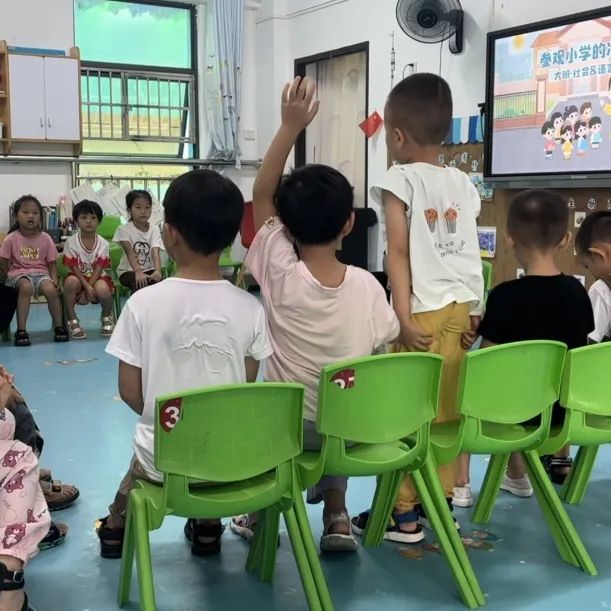 一场与小学的亲密对话——琼海市长坡镇中心幼儿园幼小衔接活动之参观小学 第17张