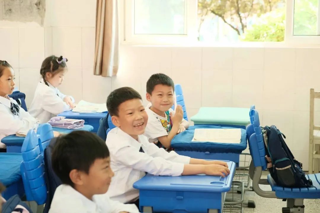 亲爱的小学,我们来啦!——长兴幼儿园幼小衔接之参观小学 第14张 亲爱的小学,我们来啦!——长兴幼儿园幼小衔接之参观小学 第14张