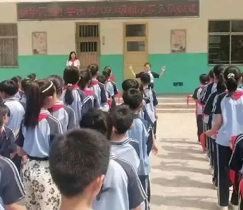 【红领巾爱祖国】新华民族小学南校2023级分批入队仪式 第3张 【红领巾爱祖国】新华民族小学南校2023级分批入队仪式 第3张