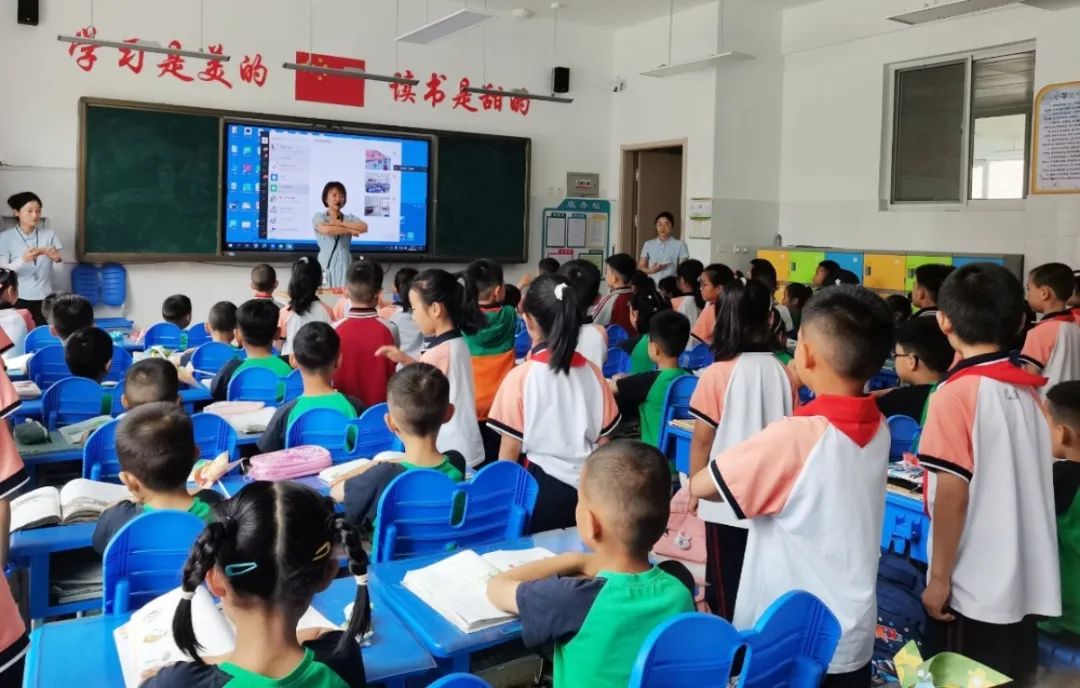 【幼小衔接2024(四)】你好·小学——潍水幼儿园大班级部幼儿到三台小学参观! 第10张 【幼小衔接2024(四)】你好·小学——潍水幼儿园大班级部幼儿到三台小学参观! 第10张
