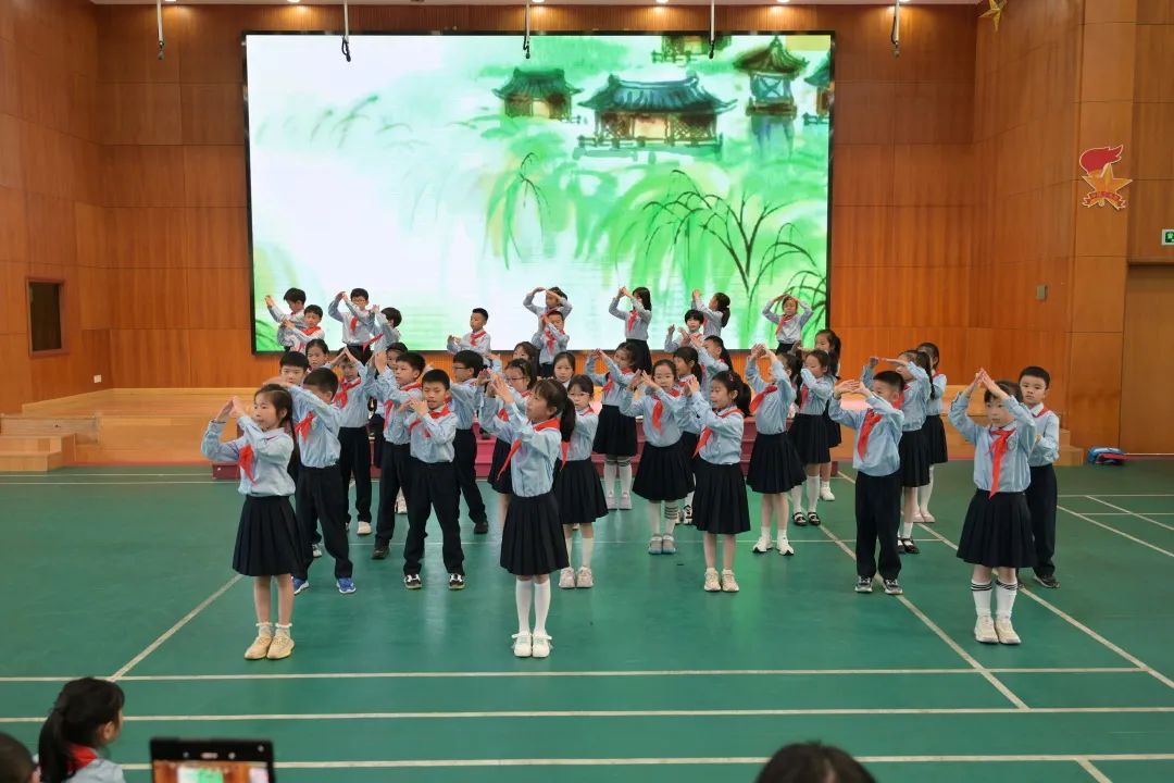 入队仪式丨2024年度闵行区虹桥中心小学少先队入队仪式 第108张 入队仪式丨2024年度闵行区虹桥中心小学少先队入队仪式 第108张