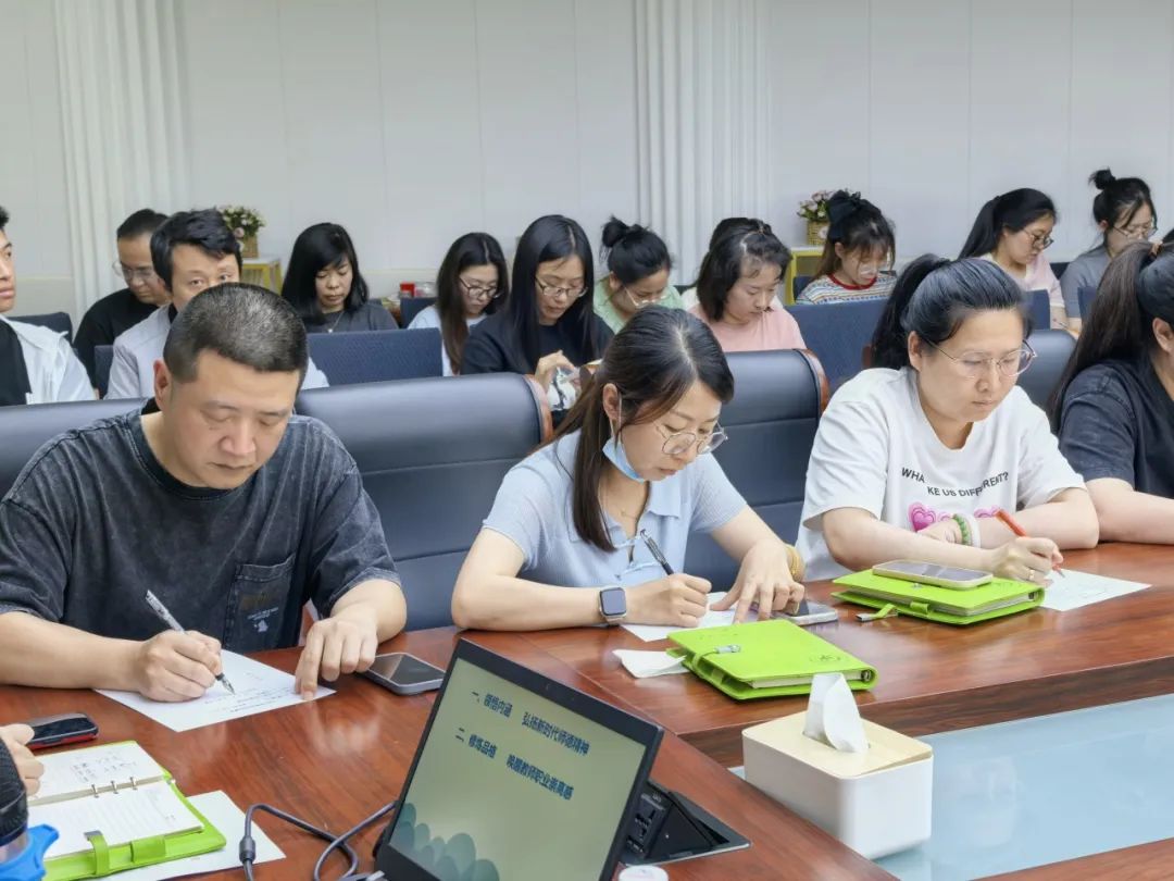 凝心聚力 铸就师魂 四团小学开展师德师风建设系列活动之一 第5张 凝心聚力 铸就师魂 四团小学开展师德师风建设系列活动之一 第5张