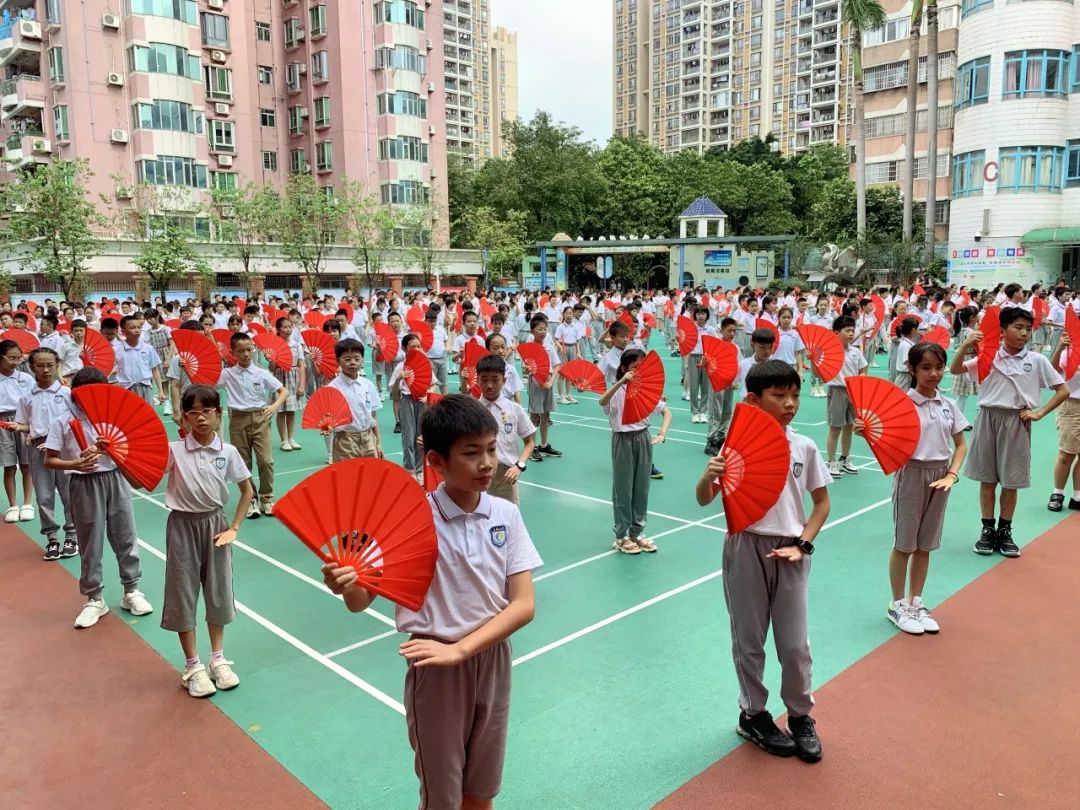 湖南省凤凰县阿拉石化小学“优才生”赴荔园小学跟班研学 第40张 湖南省凤凰县阿拉石化小学“优才生”赴荔园小学跟班研学 第40张