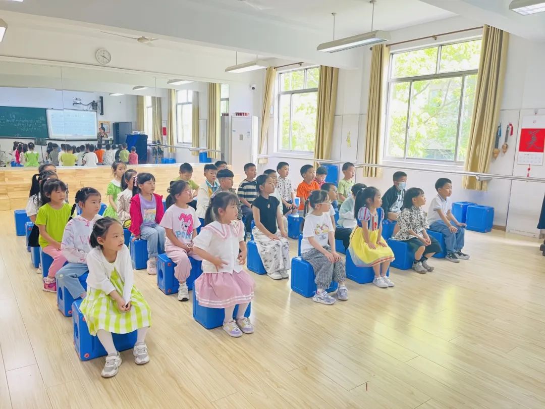 【小幼衔接】你好,小学——洪庙小学小幼衔接之“走进小学”活动 第21张 【小幼衔接】你好,小学——洪庙小学小幼衔接之“走进小学”活动 第21张