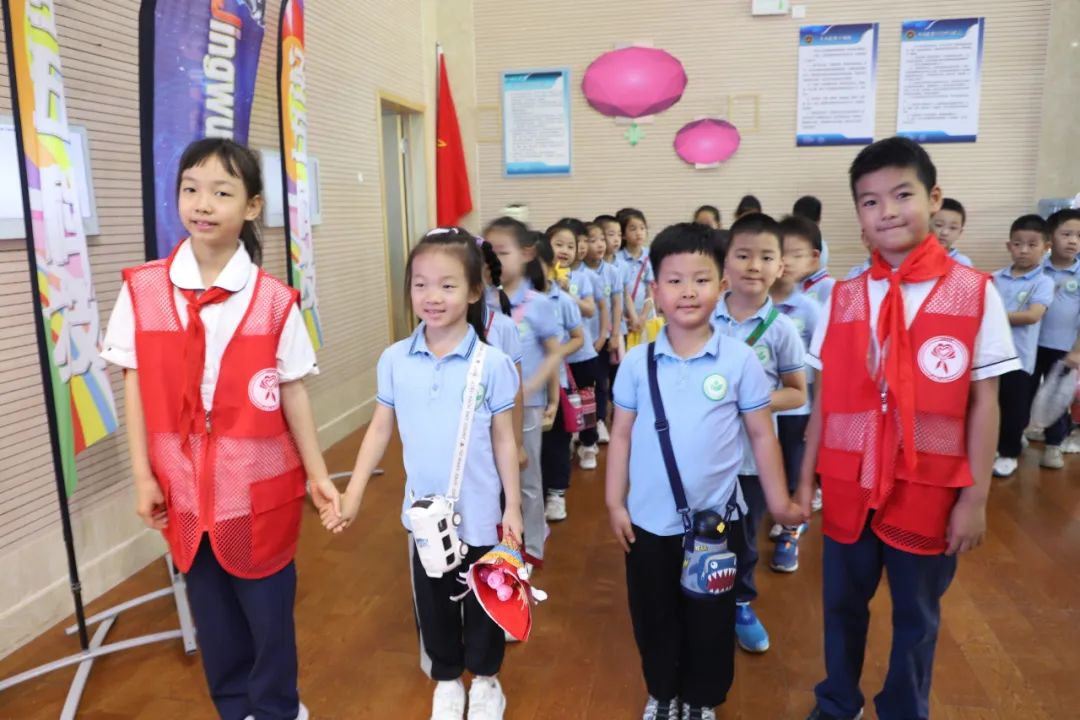 【幼小衔接】小学长啥样?我想去看看——济南市经五路幼儿园幼小衔接系列活动之走进小学 第96张 【幼小衔接】小学长啥样?我想去看看——济南市经五路幼儿园幼小衔接系列活动之走进小学 第96张
