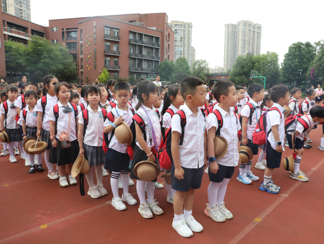 【学前教育宣传月】体验小学 “幼”见成长——同茂幼儿园大班组小学体验日活动 第47张 【学前教育宣传月】体验小学 “幼”见成长——同茂幼儿园大班组小学体验日活动 第47张