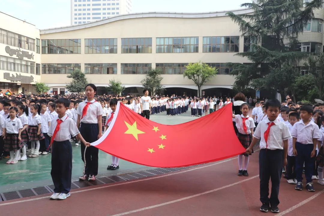 【幼小衔接】小学长啥样?我想去看看——济南市经五路幼儿园幼小衔接系列活动之走进小学 第33张 【幼小衔接】小学长啥样?我想去看看——济南市经五路幼儿园幼小衔接系列活动之走进小学 第33张