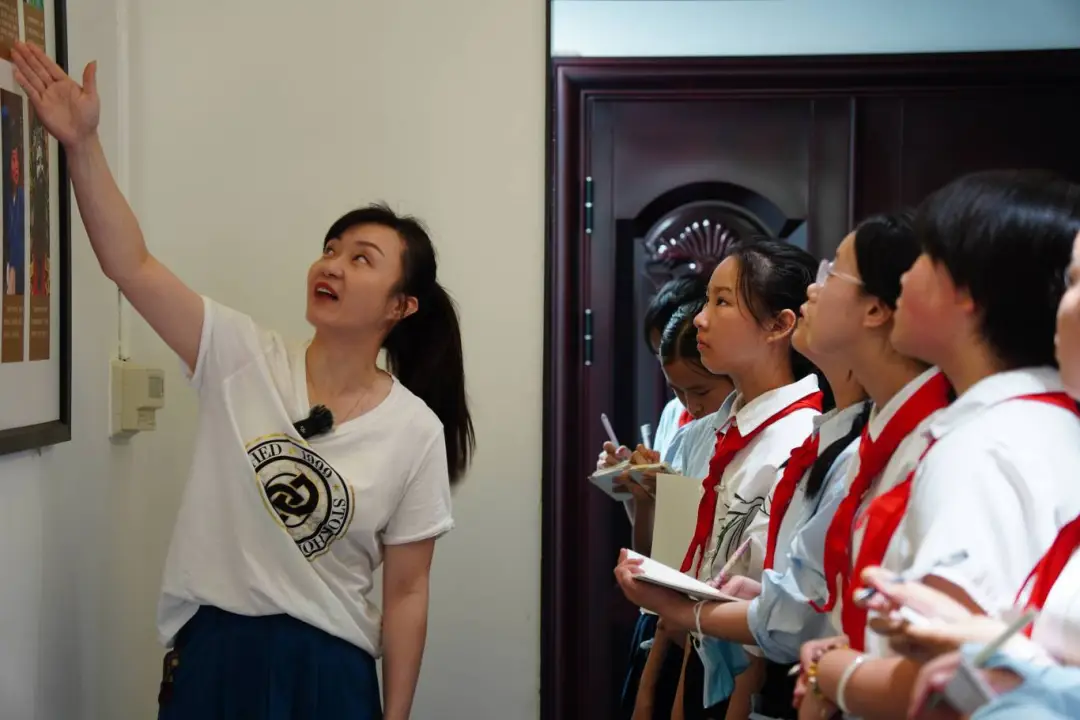 武汉汉剧院与北湖小学共同开展“见民风,赏民俗——做传承人”研学活动 第3张 武汉汉剧院与北湖小学共同开展“见民风,赏民俗——做传承人”研学活动 第3张