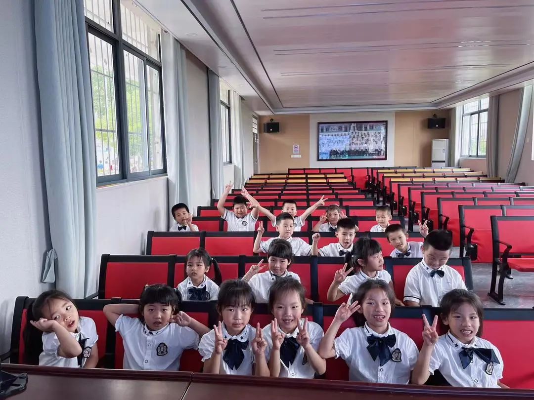 2024荣塘中心幼儿园“初探小学,'幼'见成长”大班幼小衔接活动 第43张 2024荣塘中心幼儿园“初探小学,'幼'见成长”大班幼小衔接活动 第43张