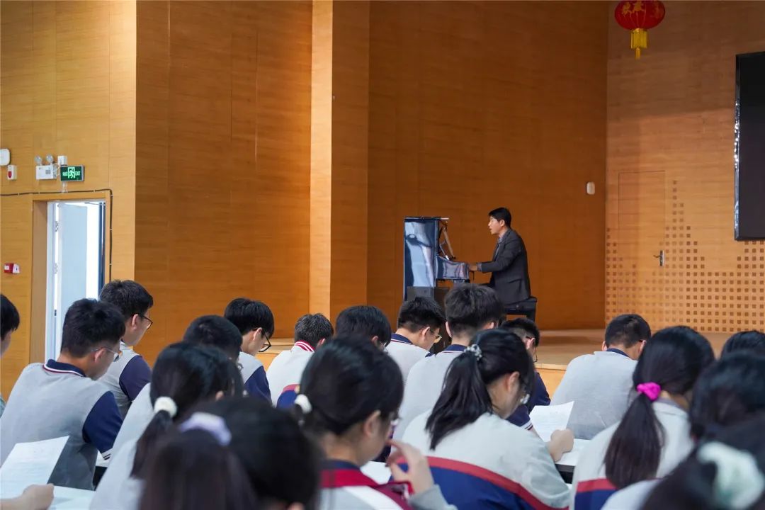 中考没上一批线,高考剑指重点大学!这所高中的目标墙亮了,他们的底气从何而来 第22张