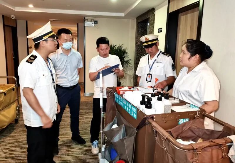 庐江县卫生监督所加强卫生监督执法为高中考考生保驾护航 第2张