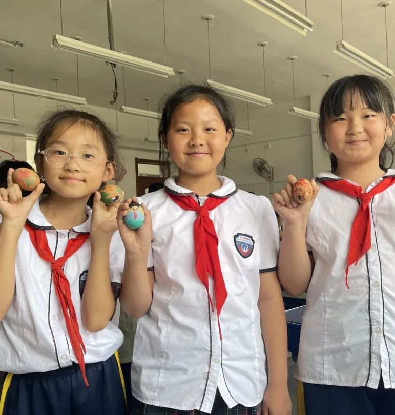 粽叶飘香迎端午 传统文化润童心--湾里小学端午节实践活动 第13张 粽叶飘香迎端午 传统文化润童心--湾里小学端午节实践活动 第13张
