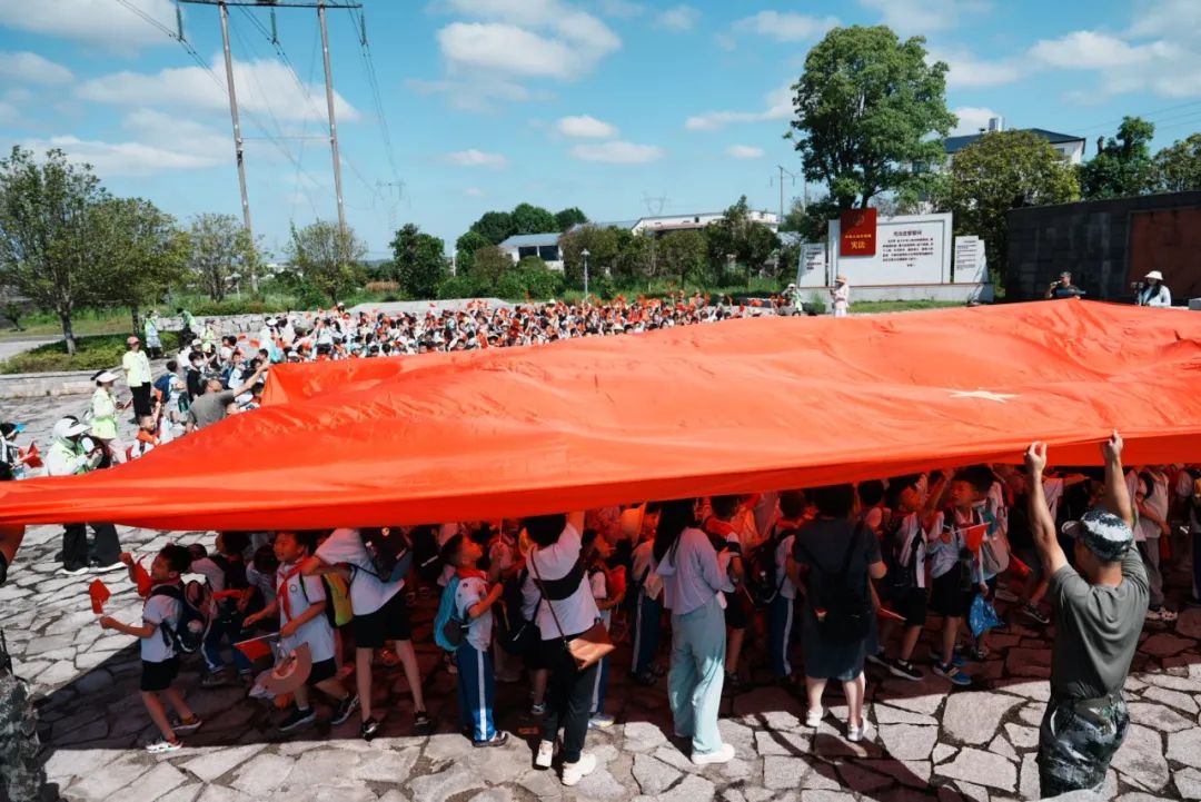 花园小学“国歌嘹亮 耕读童年”——庆六一•红领巾爱祖国研学实践活动 第18张 花园小学“国歌嘹亮 耕读童年”——庆六一•红领巾爱祖国研学实践活动 第18张