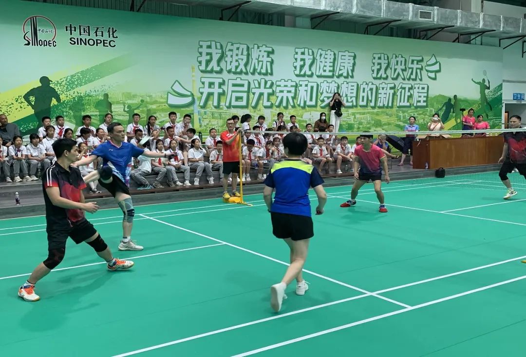 湖南省凤凰县阿拉石化小学“优才生”赴荔园小学跟班研学 第83张 湖南省凤凰县阿拉石化小学“优才生”赴荔园小学跟班研学 第83张