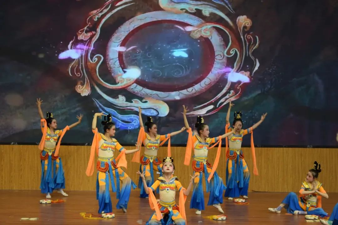 红军小学 | 延安黄龙瓦子街战役红军小学2024年“童心向党庆六一 延安精神代代传”表彰大会暨文艺汇演 第40张