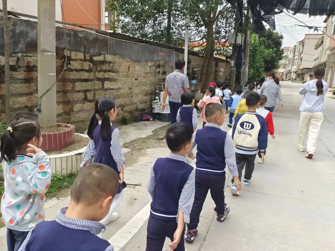 【学前教育宣传月】初探小学.“幼”见成长——惠安县紫山第二中心幼儿园幼小衔接之参观小学 第9张