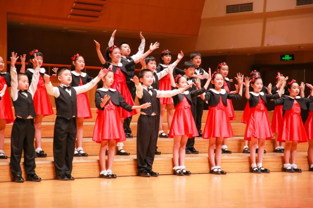 灯市口小学举行“逐光前行 扬帆远航”金帆合唱团二十周年专场音乐会暨灯市口小学建校160周年素质教育成果展示活动 第58张