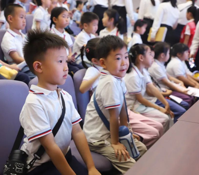 【幼小衔接】小学长啥样?我想去看看——济南市经五路幼儿园幼小衔接系列活动之走进小学 第45张 【幼小衔接】小学长啥样?我想去看看——济南市经五路幼儿园幼小衔接系列活动之走进小学 第45张
