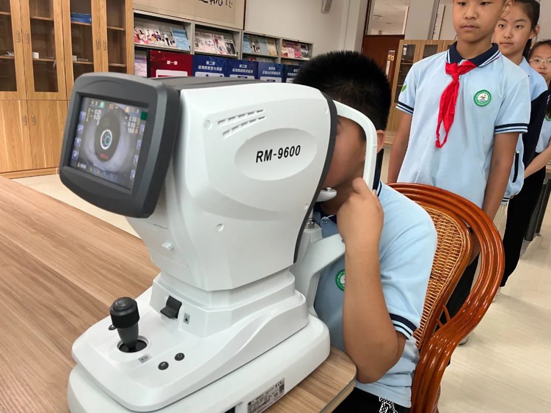 奎文区潍州湖小学开展“全国爱眼日”主题系列活动 第16张