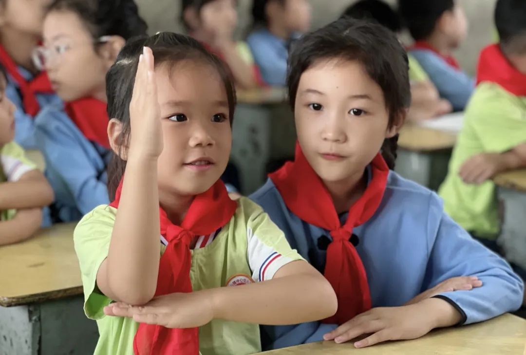 【走,参观小学去!】佛子山镇中心幼儿园大班级部参观小学活动 第36张 【走,参观小学去!】佛子山镇中心幼儿园大班级部参观小学活动 第36张