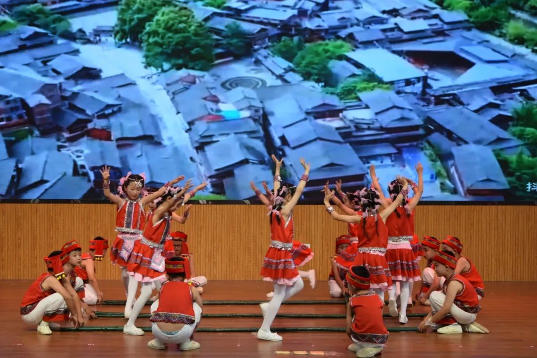 红军小学 | 延安黄龙瓦子街战役红军小学2024年“童心向党庆六一 延安精神代代传”表彰大会暨文艺汇演 第92张