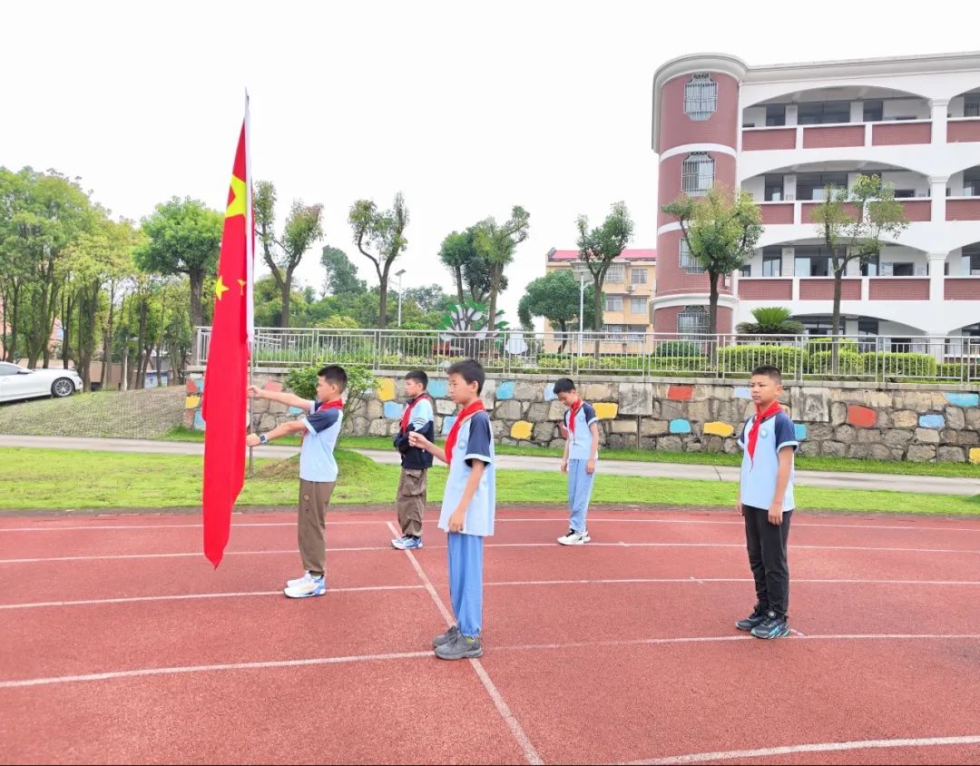 小学初体验·衔接促成长——金色梯田幼儿园参观小学记 第30张 小学初体验·衔接促成长——金色梯田幼儿园参观小学记 第30张