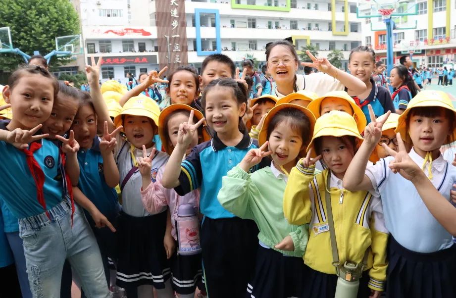 成长|嗨,小学!很高兴认识你——幼小衔接系列活动(三) 第75张 成长|嗨,小学!很高兴认识你——幼小衔接系列活动(三) 第75张
