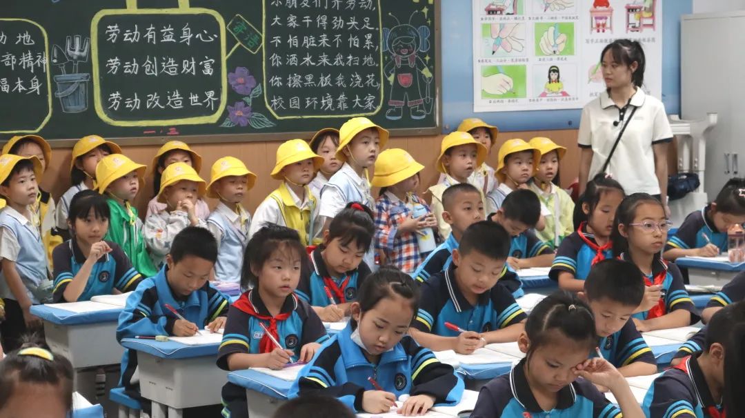 成长|嗨,小学!很高兴认识你——幼小衔接系列活动(三) 第50张 成长|嗨,小学!很高兴认识你——幼小衔接系列活动(三) 第50张