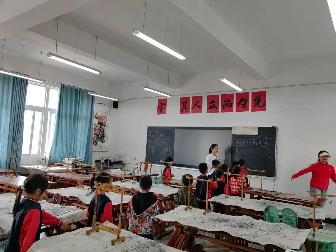 【幼小衔接】“小学零距离,成长初体验”——铜仁市第二十四幼儿园大班参观小学活动 第32张
