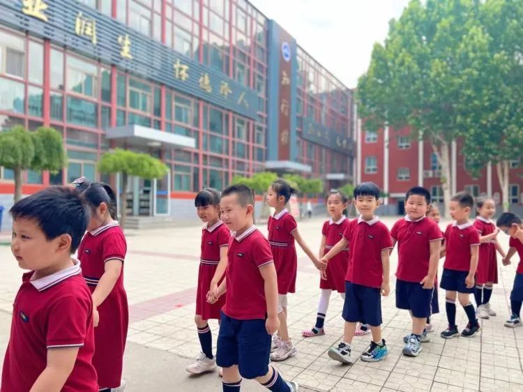 幼小相约 筑梦成长——冶金幼儿学校参观小学活动 第9张