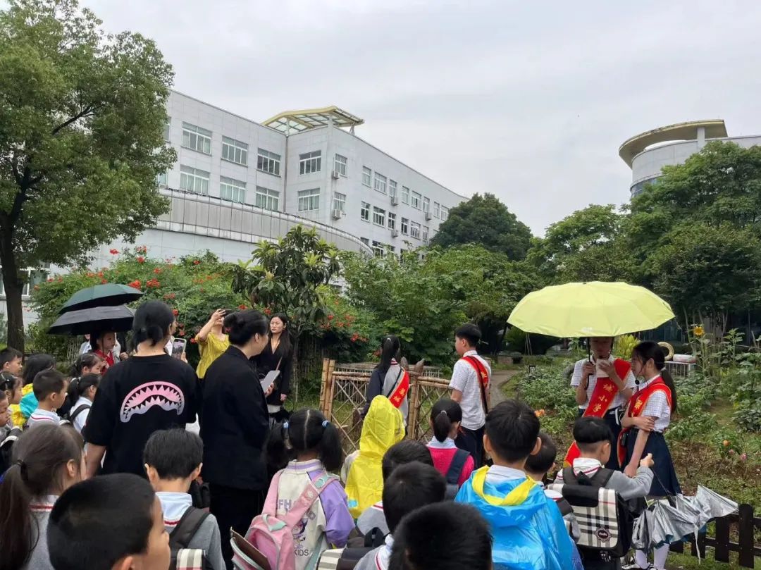 【澜幼·幼小衔接】你好,小学——观澜江境幼儿园大班段参观小学活动丨儿童友好,金华更美好 第19张 【澜幼·幼小衔接】你好,小学——观澜江境幼儿园大班段参观小学活动丨儿童友好,金华更美好 第19张