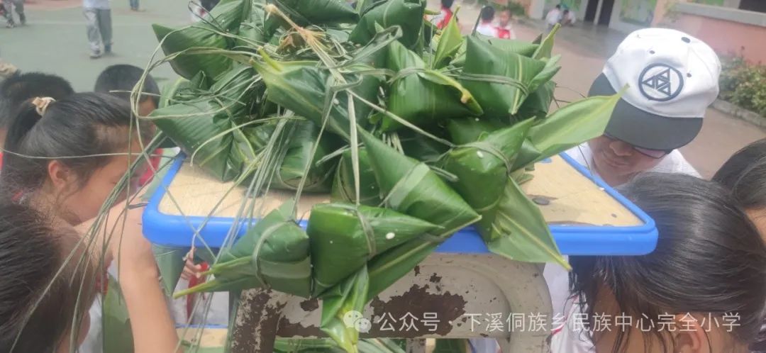 下溪小学开展端午节包粽子活动——“香”约端午·“粽”享童趣 第54张 下溪小学开展端午节包粽子活动——“香”约端午·“粽”享童趣 第54张