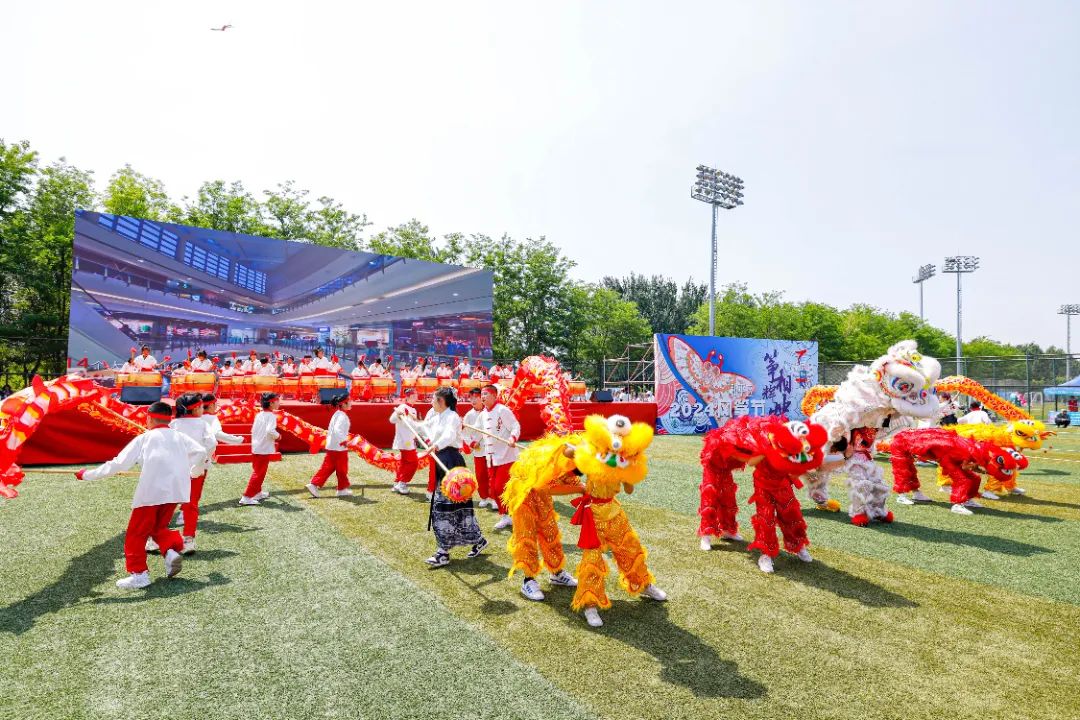 【文化 • 关注】和平区文化路小学“辰龙醒狮”展演在和平区风筝节闭幕仪式上开场表演 第7张 【文化 • 关注】和平区文化路小学“辰龙醒狮”展演在和平区风筝节闭幕仪式上开场表演 第7张
