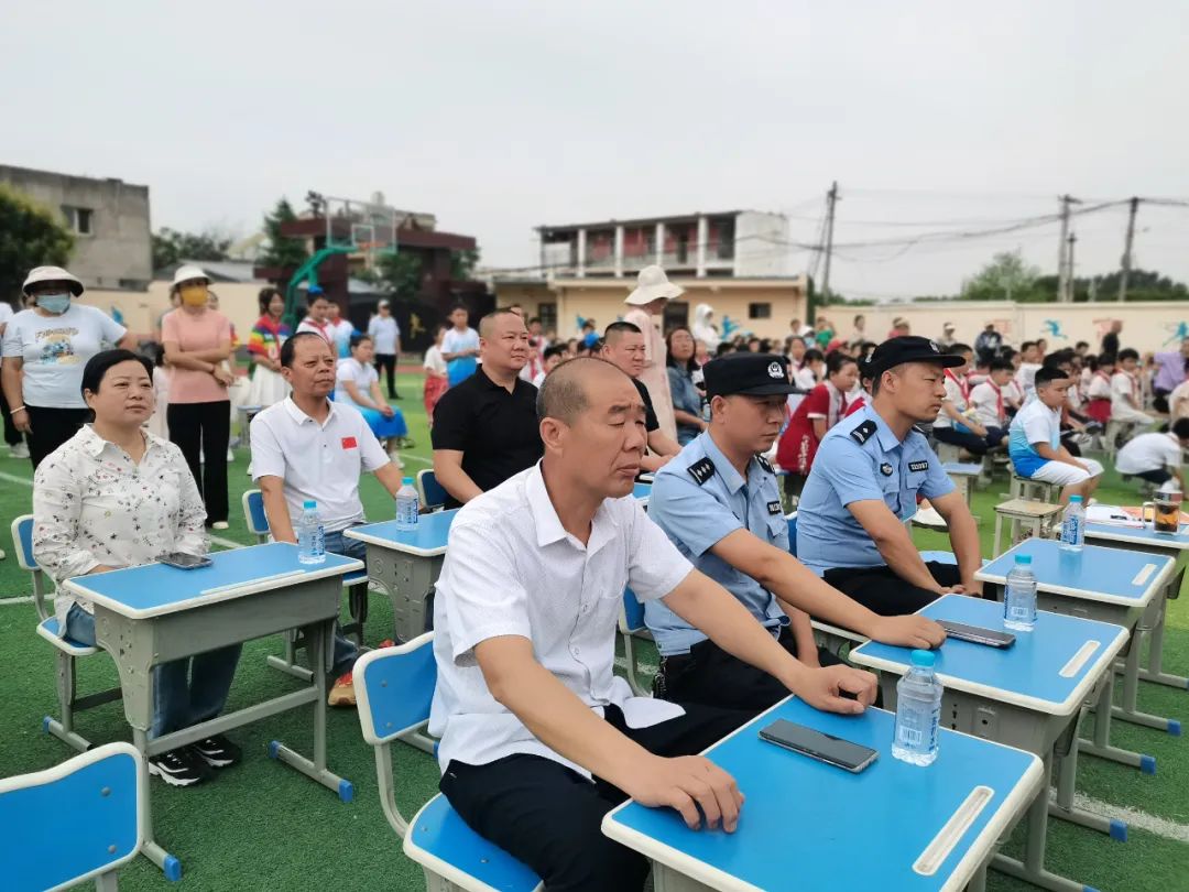 【西咸新区沣东新城八一小学•庆六一】中华崛起 强国有我——八一小学庆六一文艺汇演活动圆满落幕 第11张 【西咸新区沣东新城八一小学•庆六一】中华崛起 强国有我——八一小学庆六一文艺汇演活动圆满落幕 第11张