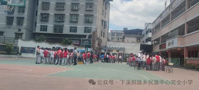 下溪小学开展端午节包粽子活动——“香”约端午·“粽”享童趣 第13张 下溪小学开展端午节包粽子活动——“香”约端午·“粽”享童趣 第13张