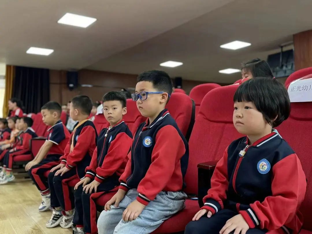 【幼小衔接】“小学零距离,成长初体验”——铜仁市第二十四幼儿园大班参观小学活动 第43张