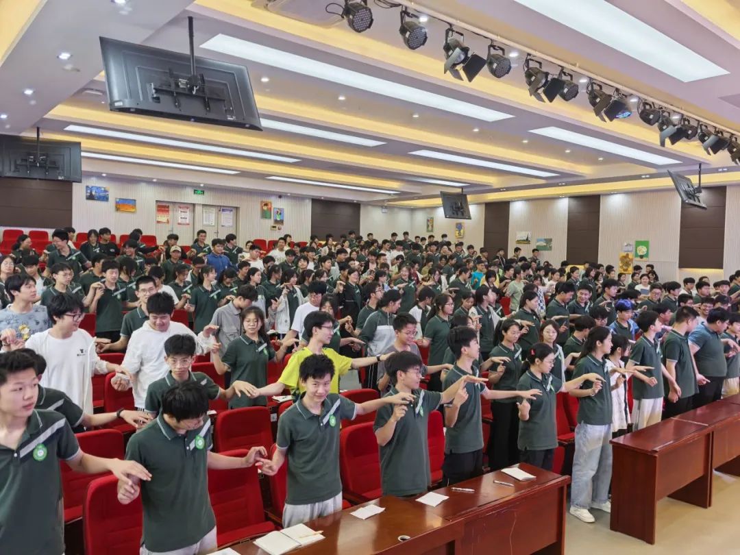 拥抱压力 从容应考——蚌埠市汤和路学校中考考前心理辅导 第5张 拥抱压力 从容应考——蚌埠市汤和路学校中考考前心理辅导 第5张