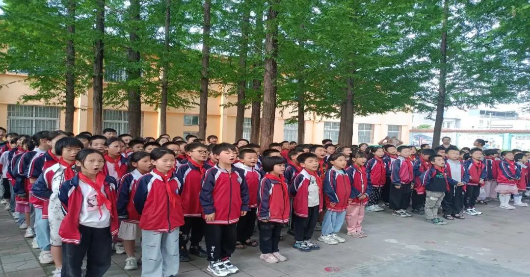 珍爱生命 严防溺水——邓州市刘集镇曾家小学举行防溺水宣传活动 第5张 珍爱生命 严防溺水——邓州市刘集镇曾家小学举行防溺水宣传活动 第5张