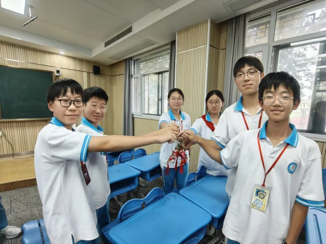 【阳中德育】巧制香囊送祝福 一举高粽赢中考——“我们的节日·端午”主题活动 第7张 【阳中德育】巧制香囊送祝福 一举高粽赢中考——“我们的节日·端午”主题活动 第7张