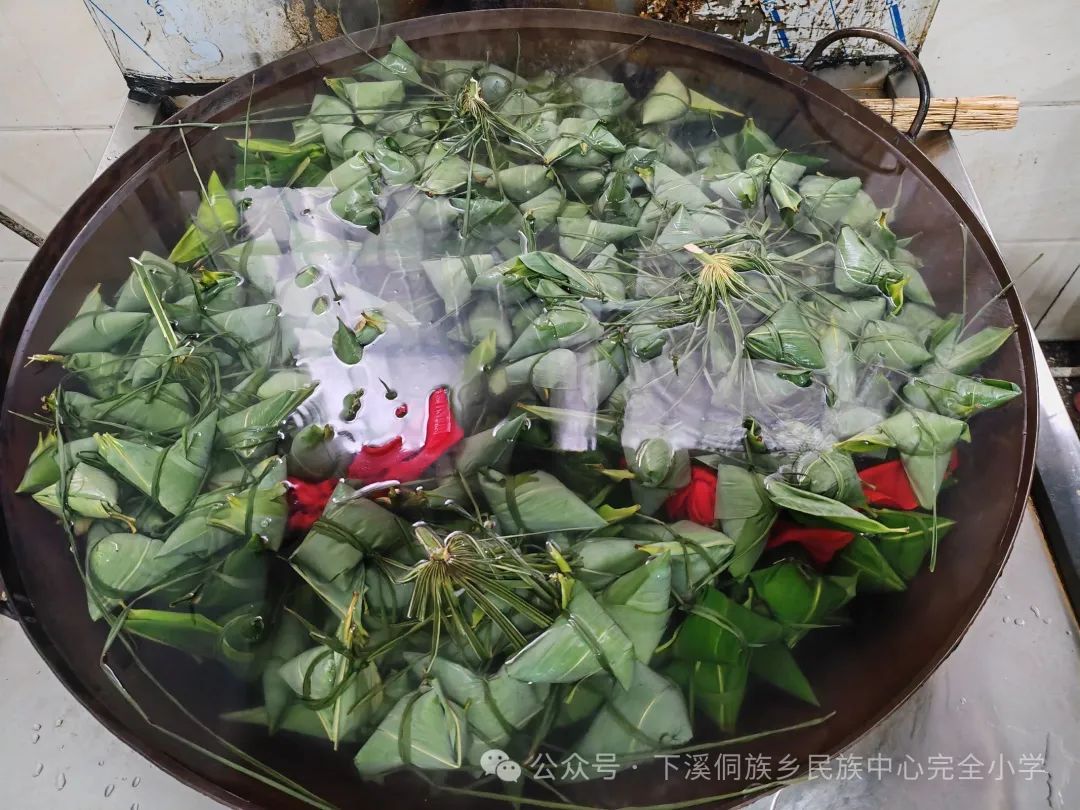 下溪小学开展端午节包粽子活动——“香”约端午·“粽”享童趣 第63张 下溪小学开展端午节包粽子活动——“香”约端午·“粽”享童趣 第63张