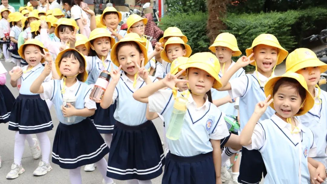 成长|嗨,小学!很高兴认识你——幼小衔接系列活动(三) 第17张 成长|嗨,小学!很高兴认识你——幼小衔接系列活动(三) 第17张