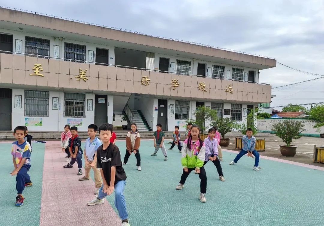武术走进青港小学 第2张 武术走进青港小学 第2张